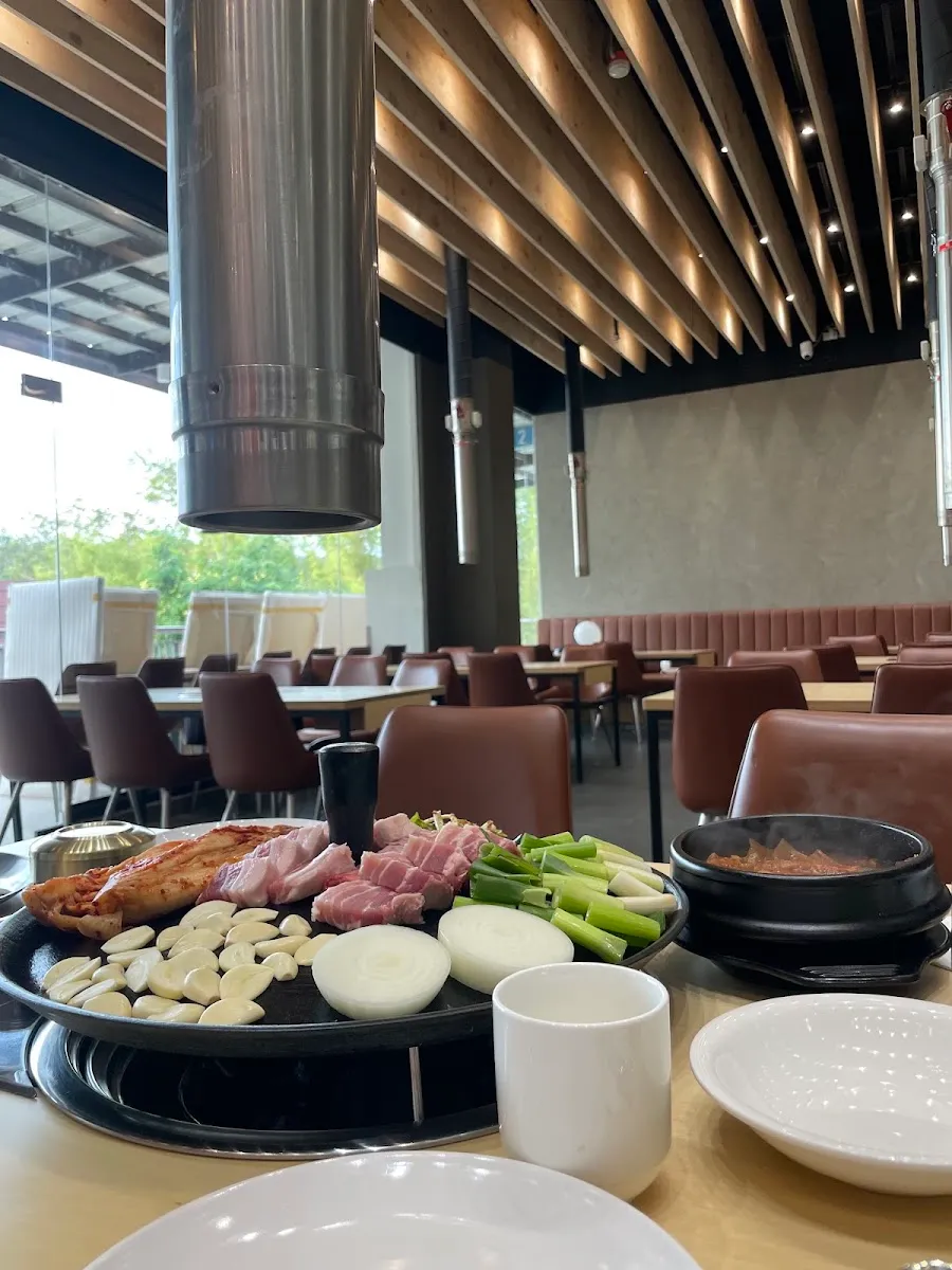 Korean barbecue grill table