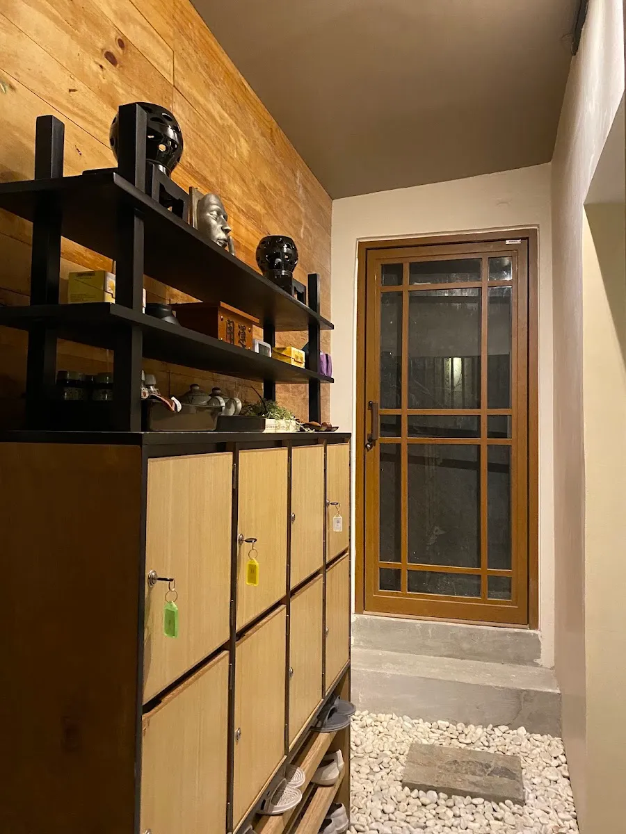 Corridor to treatment rooms