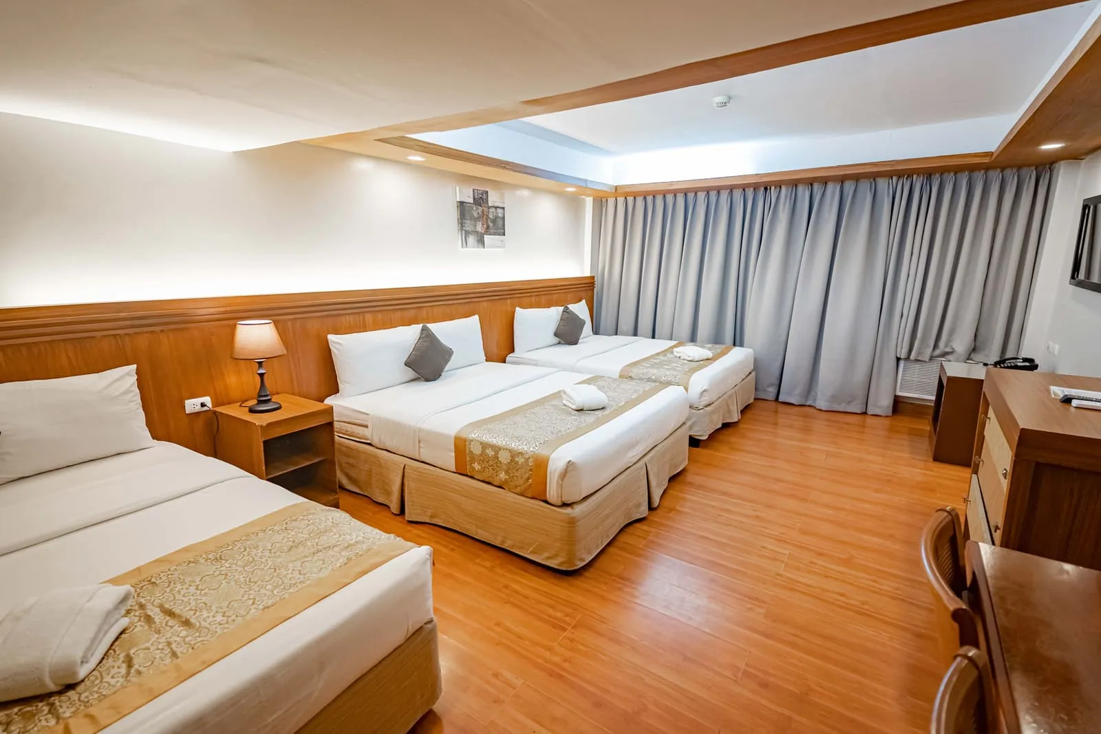 Subic Grand Harbour Hotel, view 4