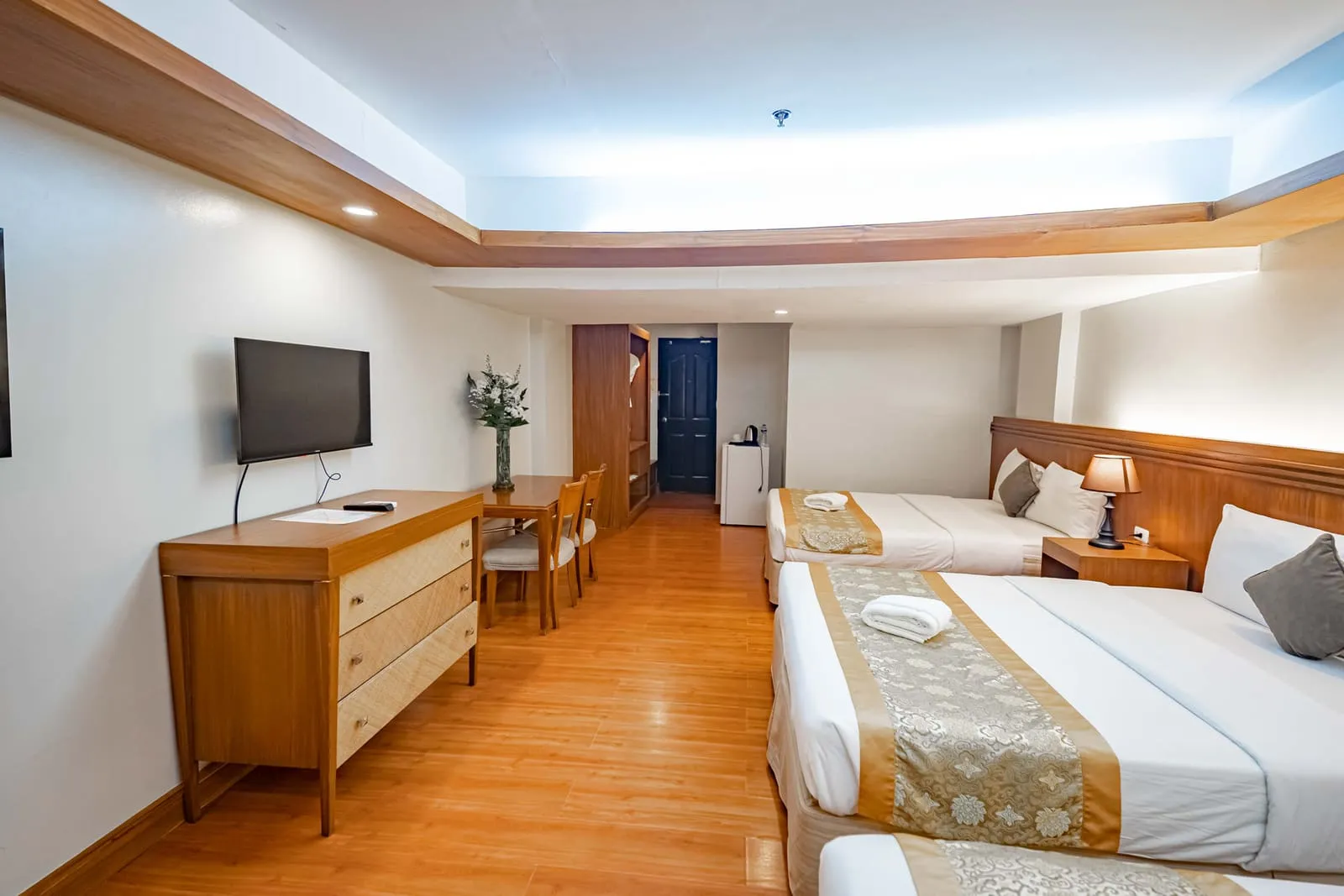 Subic Grand Harbour Hotel, view 5