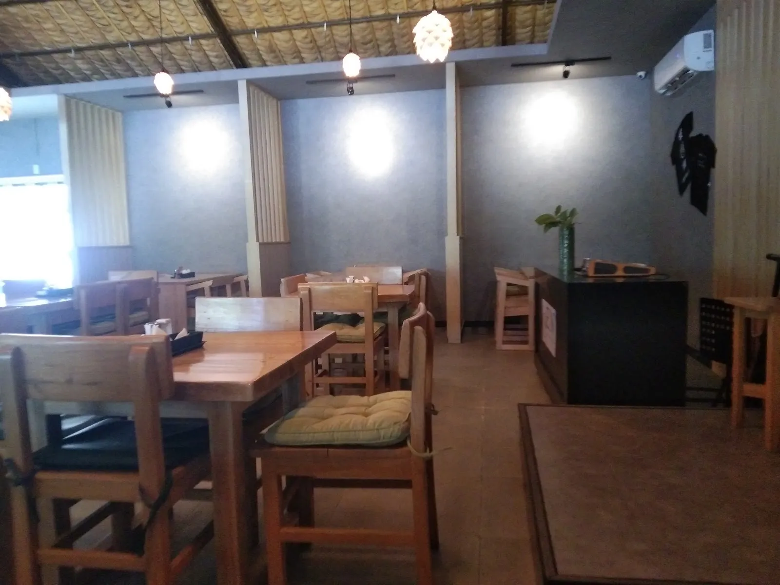 Corner seating