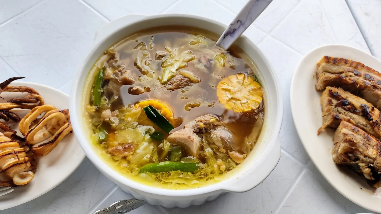 Soup with grilled sides