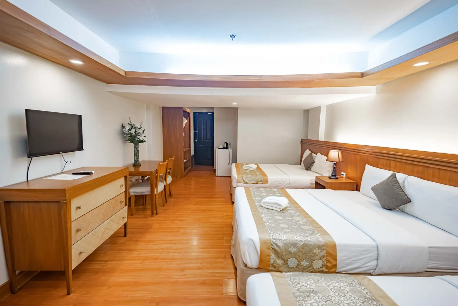 Subic Grand Harbour Hotel, view 6