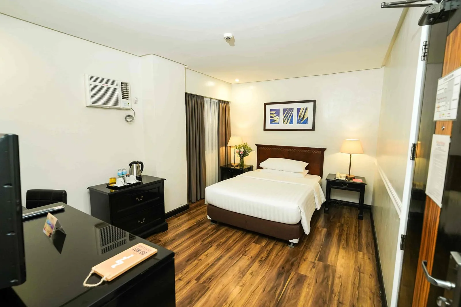 Court Meridian Hotel & Suites, view 6