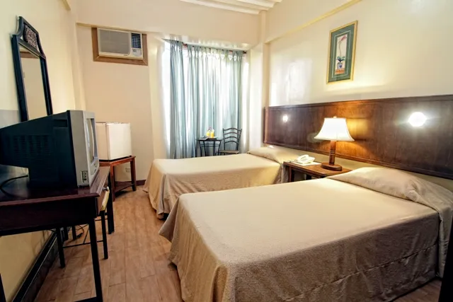 Twin room with window view