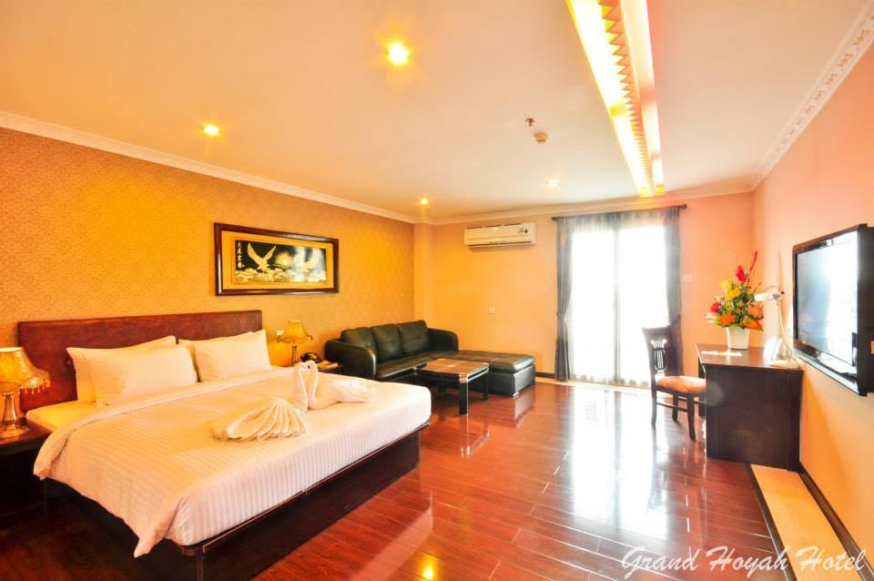 Grand Hoyah Hotel, view 2
