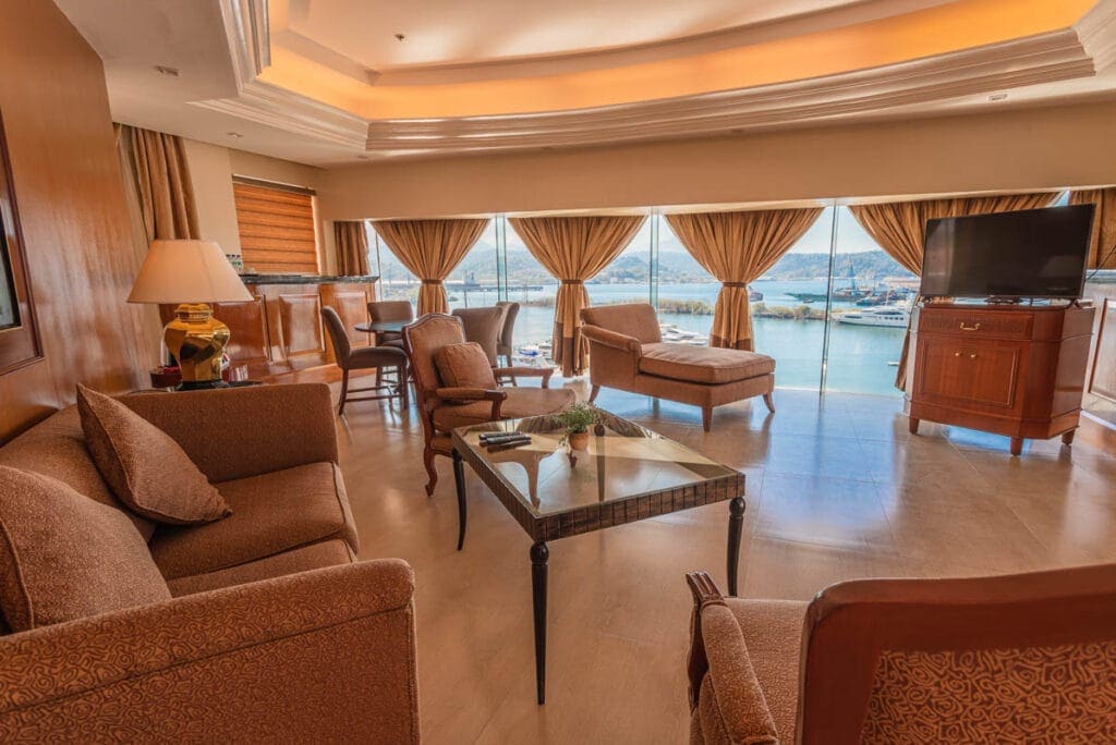 Subic Bay Yacht Club, view 2