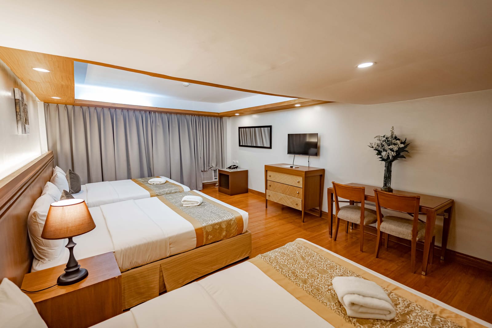 Subic Grand Harbour Hotel, view 3